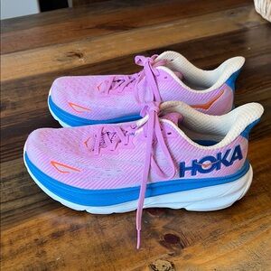 Hoka Clifton 9